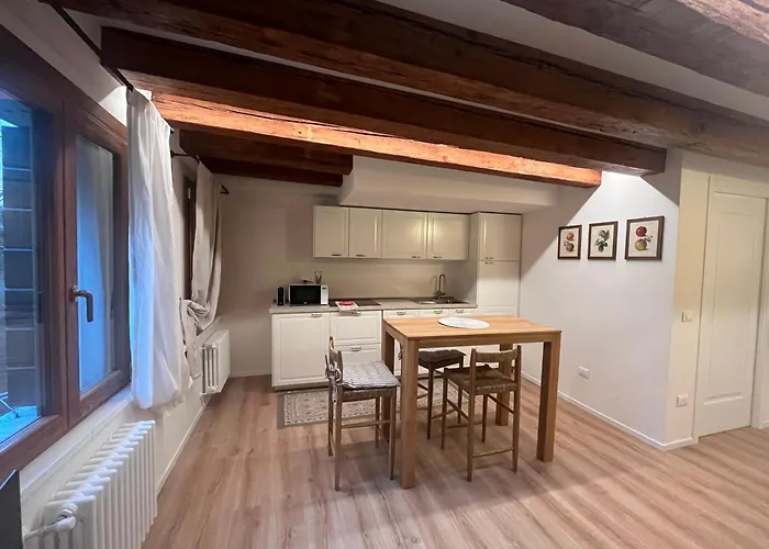 Venexiana Suite